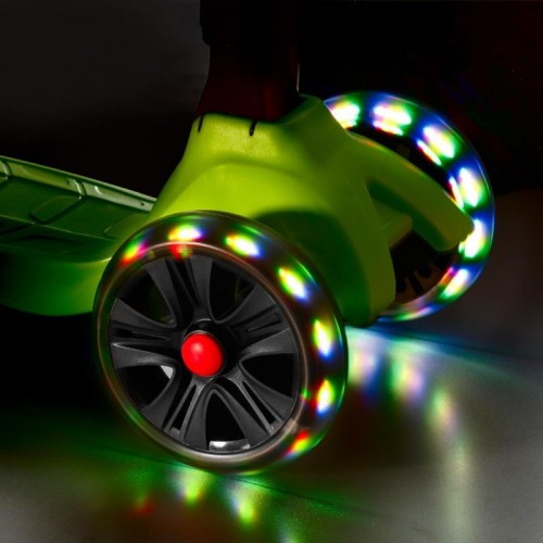 Детский самокат Scooter Maxi Micar Ultra Spider со светящимися колёсами